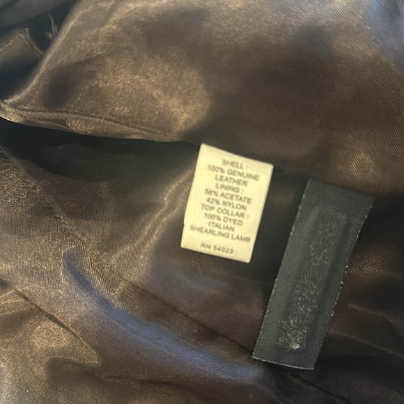 Vintage leather Jacket with faux fur collar - Banana Republic - Picture 13 of 14